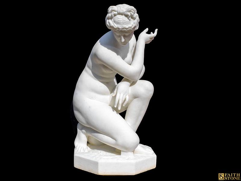 мраморная статуя Венеры